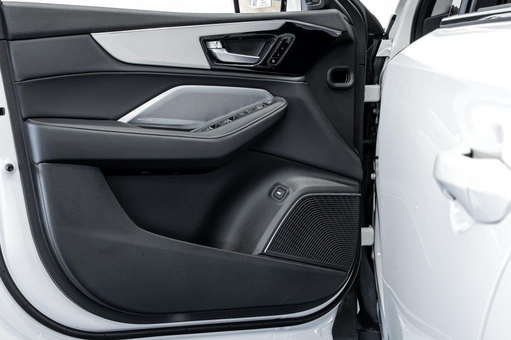 New 2026 Acura MDX w/ Technology Package AWD/4WD image 9