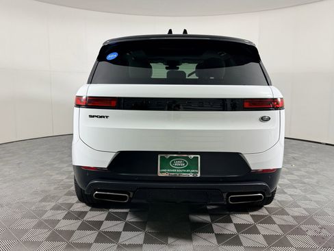 Used 2023 Land Rover Range Rover Sport SE image 10