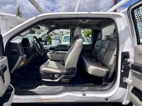 Used 2018 Ford F450 XL w/ Power Equipment Group AWD/4WD image 16
