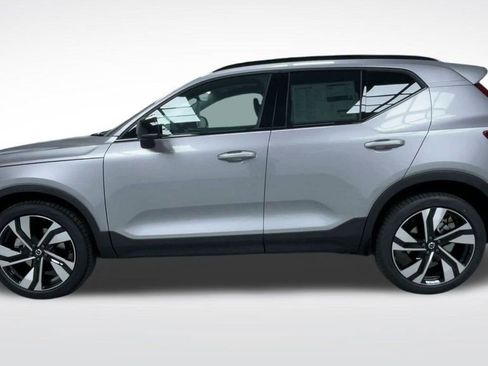 New 2026 Volvo XC40 B5 Ultra w/ Climate Package image 19