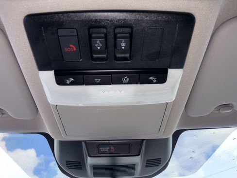 Certified 2025 Nissan Rogue SV w/ SV Premium Package FWD image 22