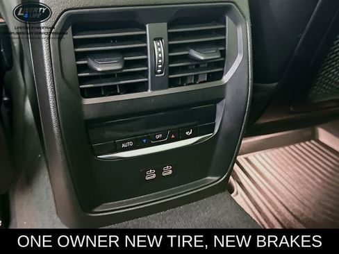 Used 2023 BMW 330i xDrive Sedan w/ Premium Package image 26