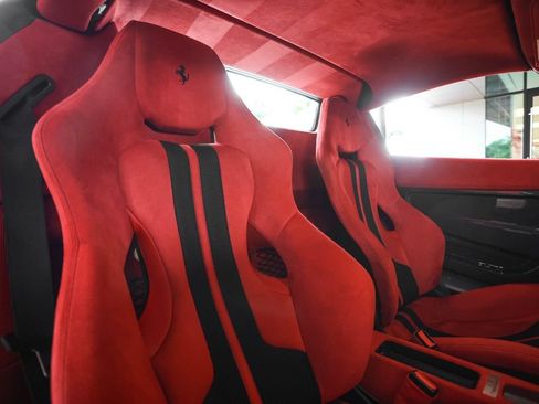 Used 2015 Ferrari 458 Speciale A RWD image 52