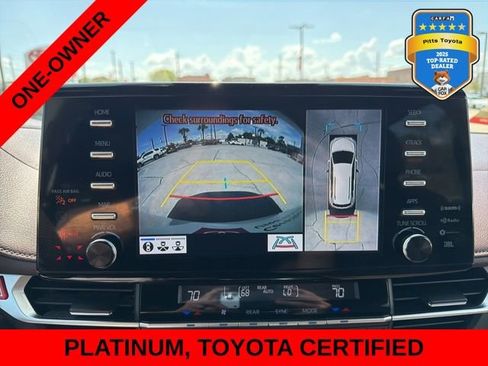 Certified 2024 Toyota Sienna Platinum FWD image 24