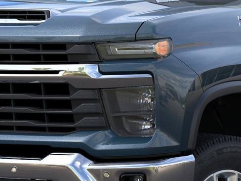 New 2026 Chevrolet Silverado 2500 LT w/ All Star Edition AWD/4WD image 10