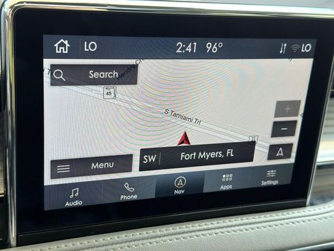 Used 2022 Lincoln Corsair AWD w/ Premium Package image 17