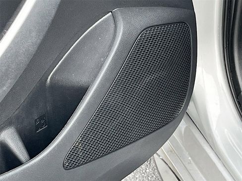 Used 2024 Toyota Corolla SE image 18