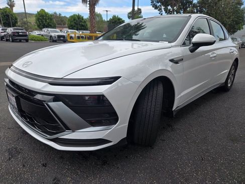 Certified 2025 Hyundai Sonata SE image 4