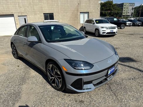 Certified 2023 Hyundai Ioniq 6 SEL AWD/4WD image 9
