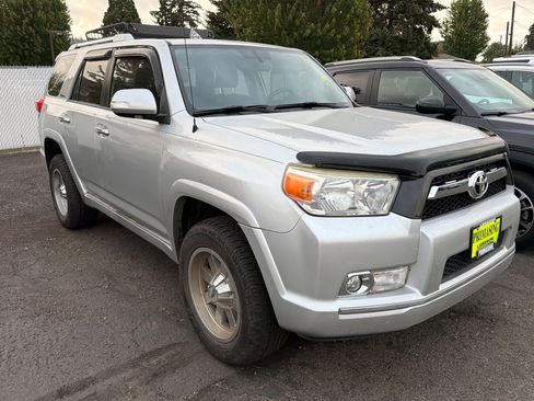 Used 2012 Toyota 4Runner Limited AWD/4WD image 2