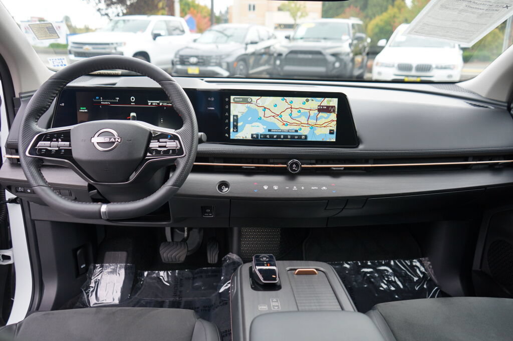 Used 2024 Nissan Ariya FWD image 23