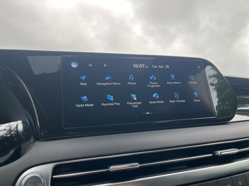 Used 2025 Hyundai Palisade Calligraphy FWD image 26