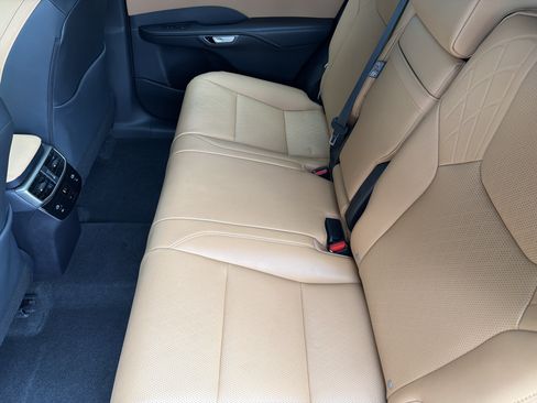 Used 2024 Lexus RX 350 Premium Plus w/ Convenience Package AWD/4WD image 27