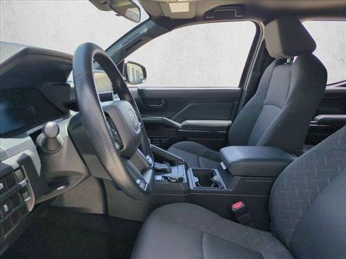 Used 2025 Toyota Tacoma SR AWD/4WD image 15