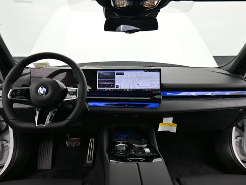New 2027 BMW 530i xDrive w/ M Sport Package AWD/4WD image 11