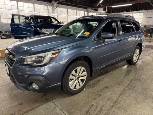 Used 2018 Subaru Outback 2.5i Premium image 1