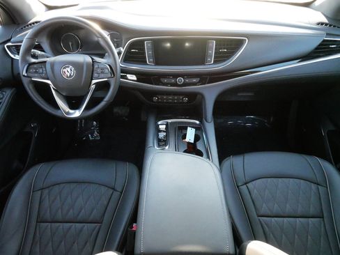 Used 2023 Buick Enclave Avenir w/ Avenir Technology Package image 10