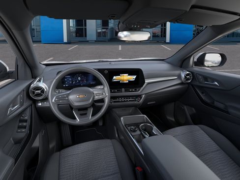 New 2026 Chevrolet Equinox LT FWD image 39