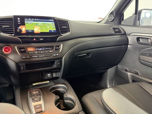 Used 2022 Honda Passport TrailSport image 30