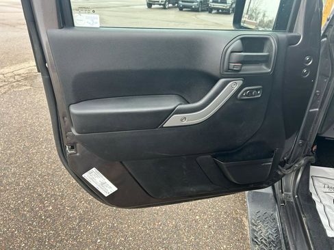 Used 2016 Jeep Wrangler Unlimited Sahara w/ Dual Top Group image 14