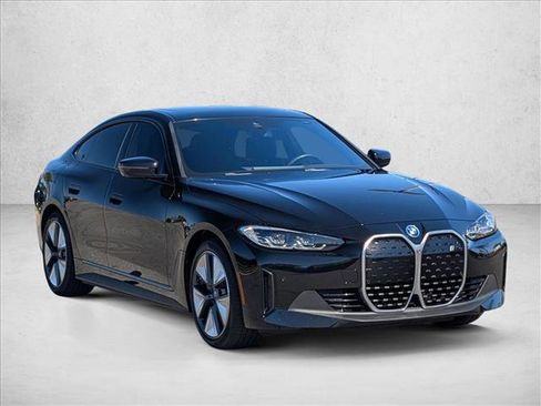 Certified 2023 BMW i4 eDrive35 w/ Premium Package image 3