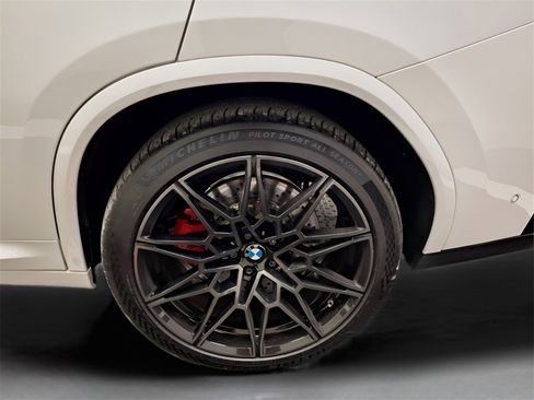 Used 2024 BMW X4 M w/ Competition Package image 25