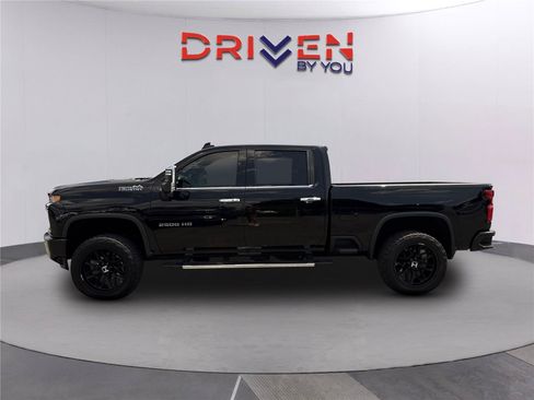 Used 2022 Chevrolet Silverado 2500 High Country AWD/4WD image 7
