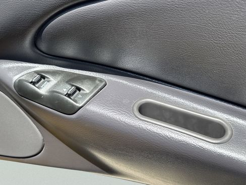 Used 2002 Chrysler Prowler image 57