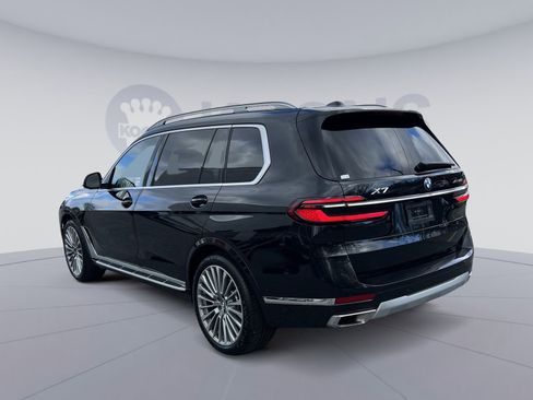 Used 2024 BMW X7 xDrive40i w/ Executive Package image 4