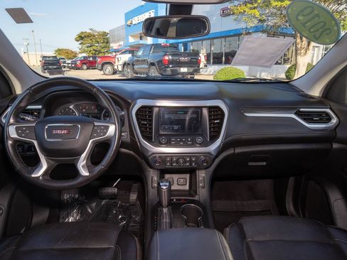Used 2019 GMC Acadia SLT FWD image 18
