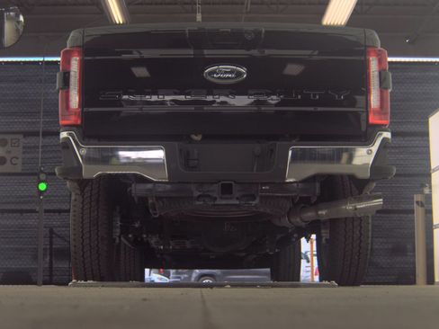 Used 2025 Ford F250 Lariat w/ Chrome Package AWD/4WD image 10