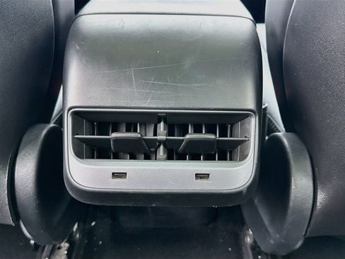 Used 2018 Tesla Model 3 RWD image 16