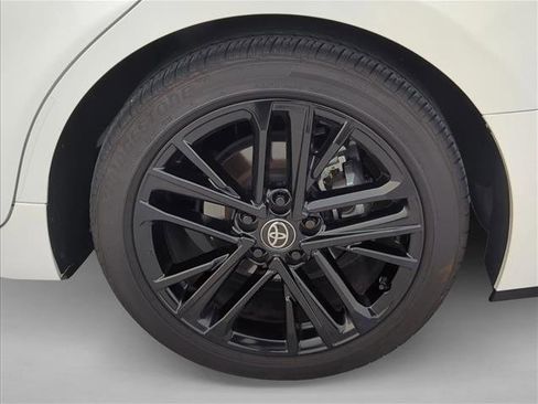 Used 2026 Toyota Camry SE image 6