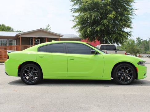 Used 2023 Dodge Charger SXT w/ Blacktop Package RWD image 4