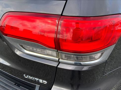 Used 2016 Jeep Grand Cherokee Limited AWD/4WD image 29