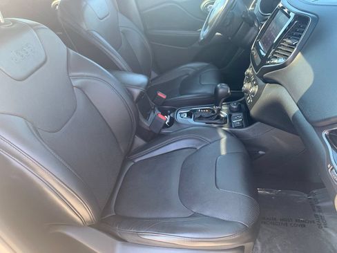 Used 2020 Jeep Cherokee Limited AWD/4WD image 20