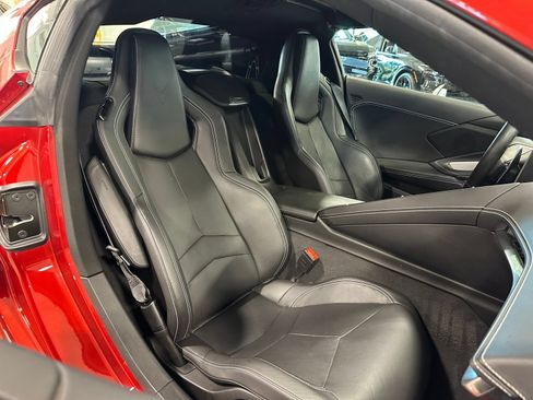 Used 2021 Chevrolet Corvette Stingray Coupe w/ 1LT RWD image 35
