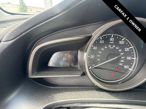 Used 2017 MAZDA MAZDA3 Sport FWD image 6