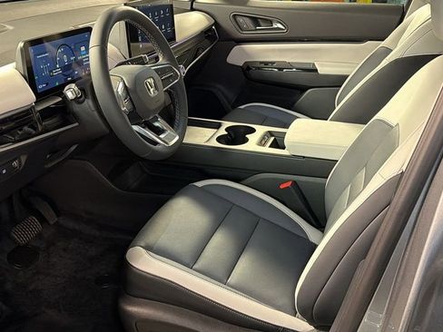 Used 2025 Honda Prologue Touring image 24