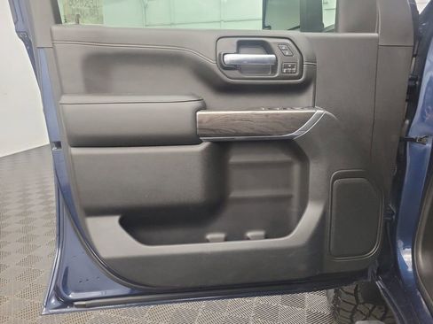 Used 2020 Chevrolet Silverado 2500 LTZ image 13