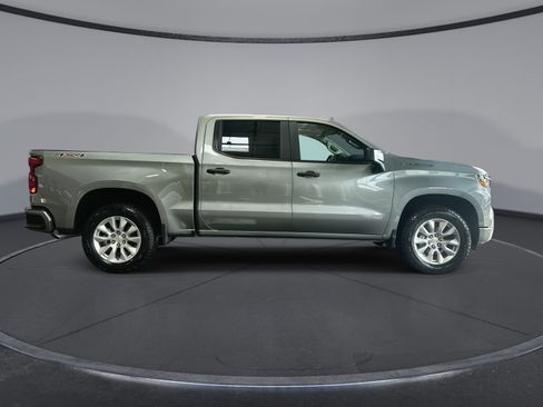 New 2026 Chevrolet Silverado 1500 Custom AWD/4WD image 15