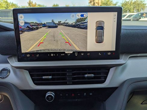 New 2026 Ford Explorer Active image 22