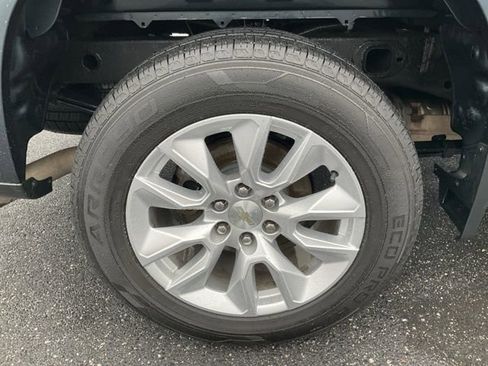 Used 2021 Chevrolet Silverado 1500 Custom AWD/4WD image 17