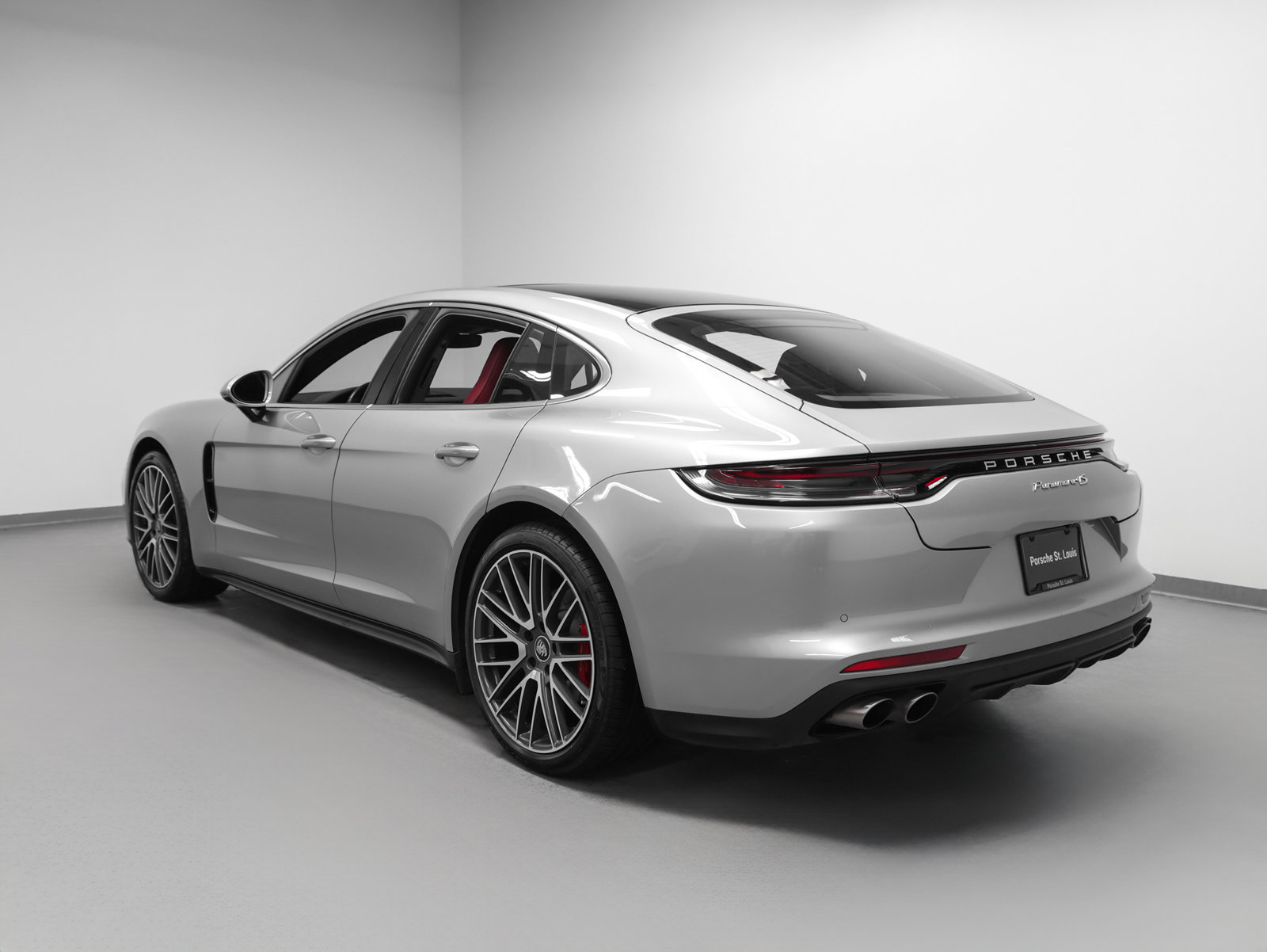 Certified 2023 Porsche Panamera 4S w/ Premium Package AWD/4WD image 3