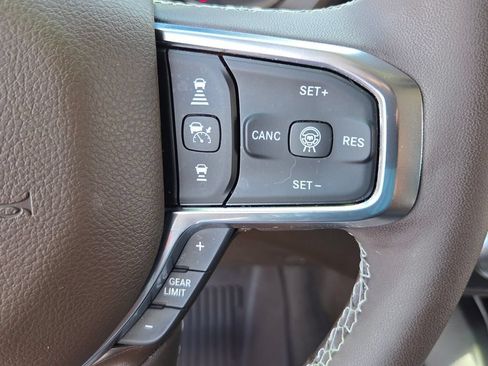 Used 2025 RAM 1500 Laramie w/ Advanced Safety Group II AWD/4WD image 22