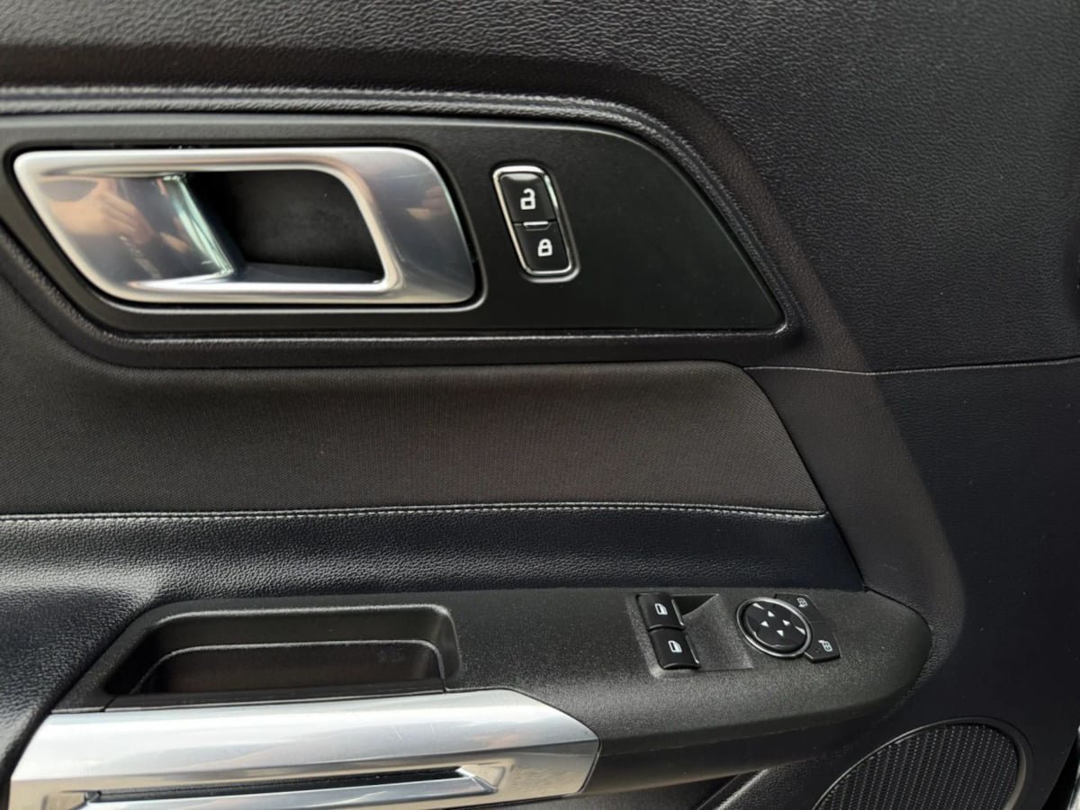 Used 2019 Ford Mustang GT RWD image 34