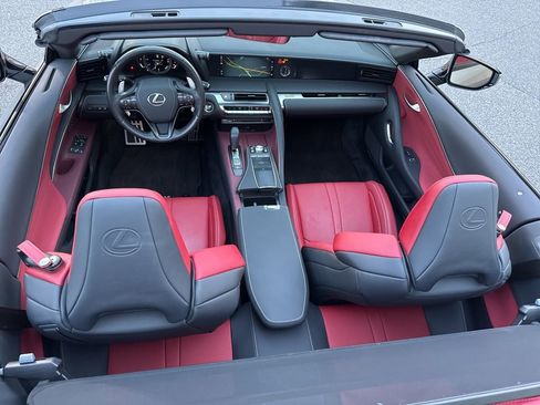 Used 2023 Lexus LC 500 Convertible image 28