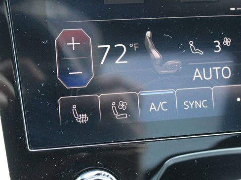 Used 2019 Lamborghini Urus image 17