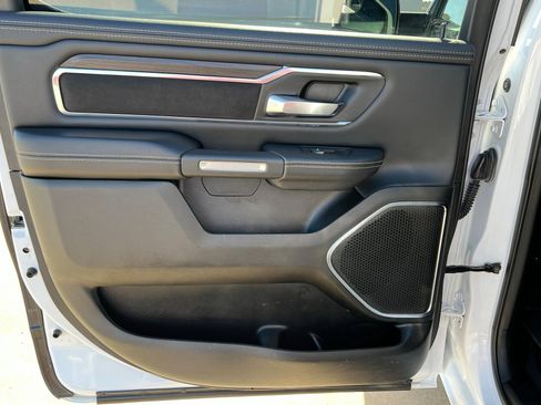 Used 2025 RAM 1500 Laramie image 18