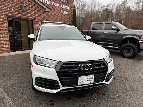 Used 2020 Audi Q5 2.0T Premium w/ Titanium Sport Package image 9